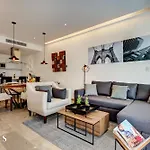 1 Br. With Private Jacuzzi And Rooftop Pool